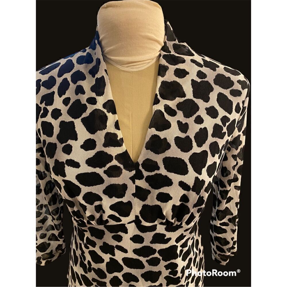 Dana Buchman Animal Print Top. Size M - Picture 5 of 9
